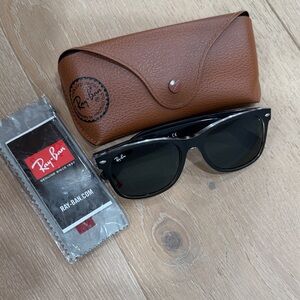 Ray-Ban Sunglasses with Brown Case